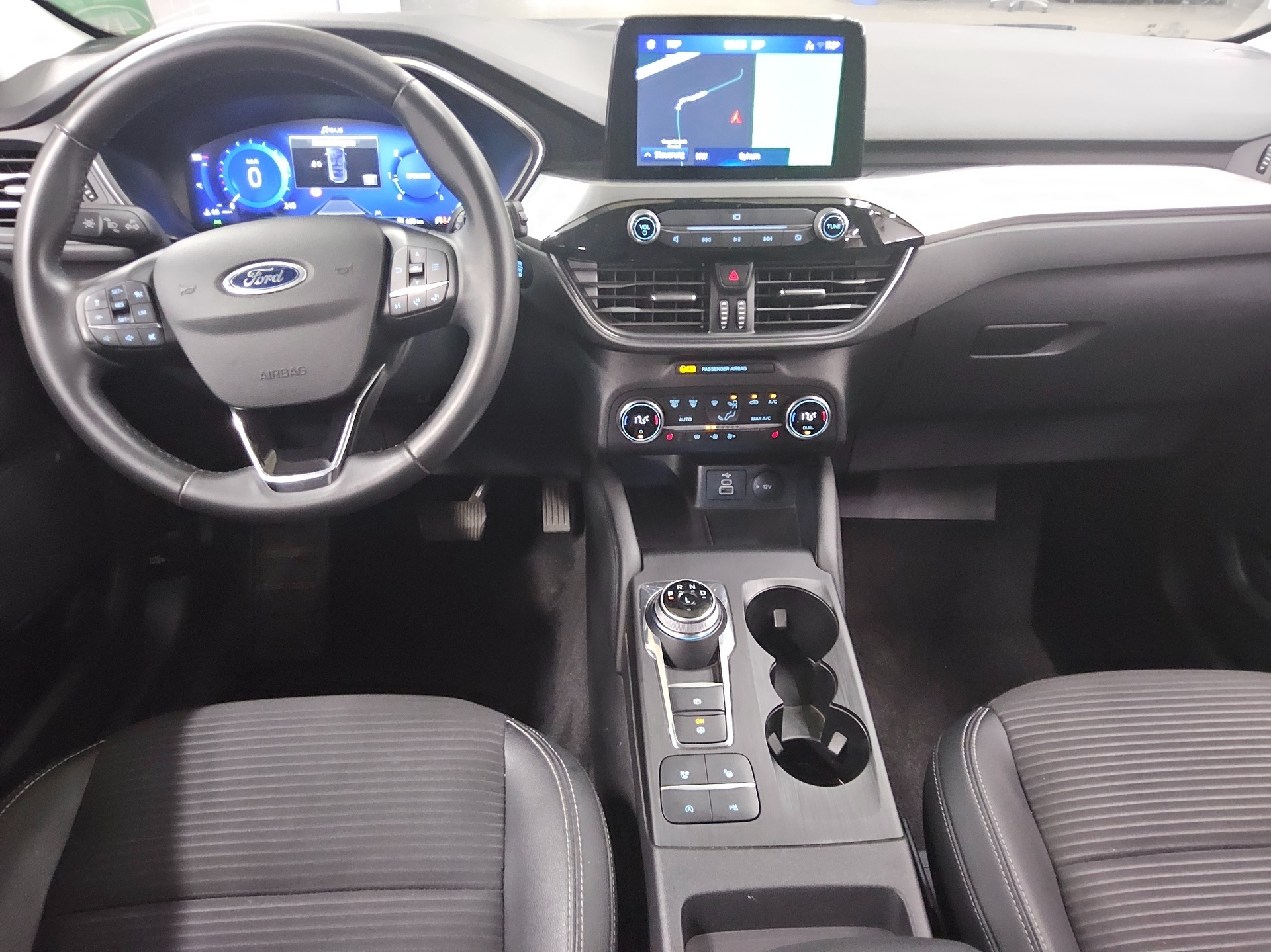 Ford Kuga 1.5 TDCi Titanium X 5