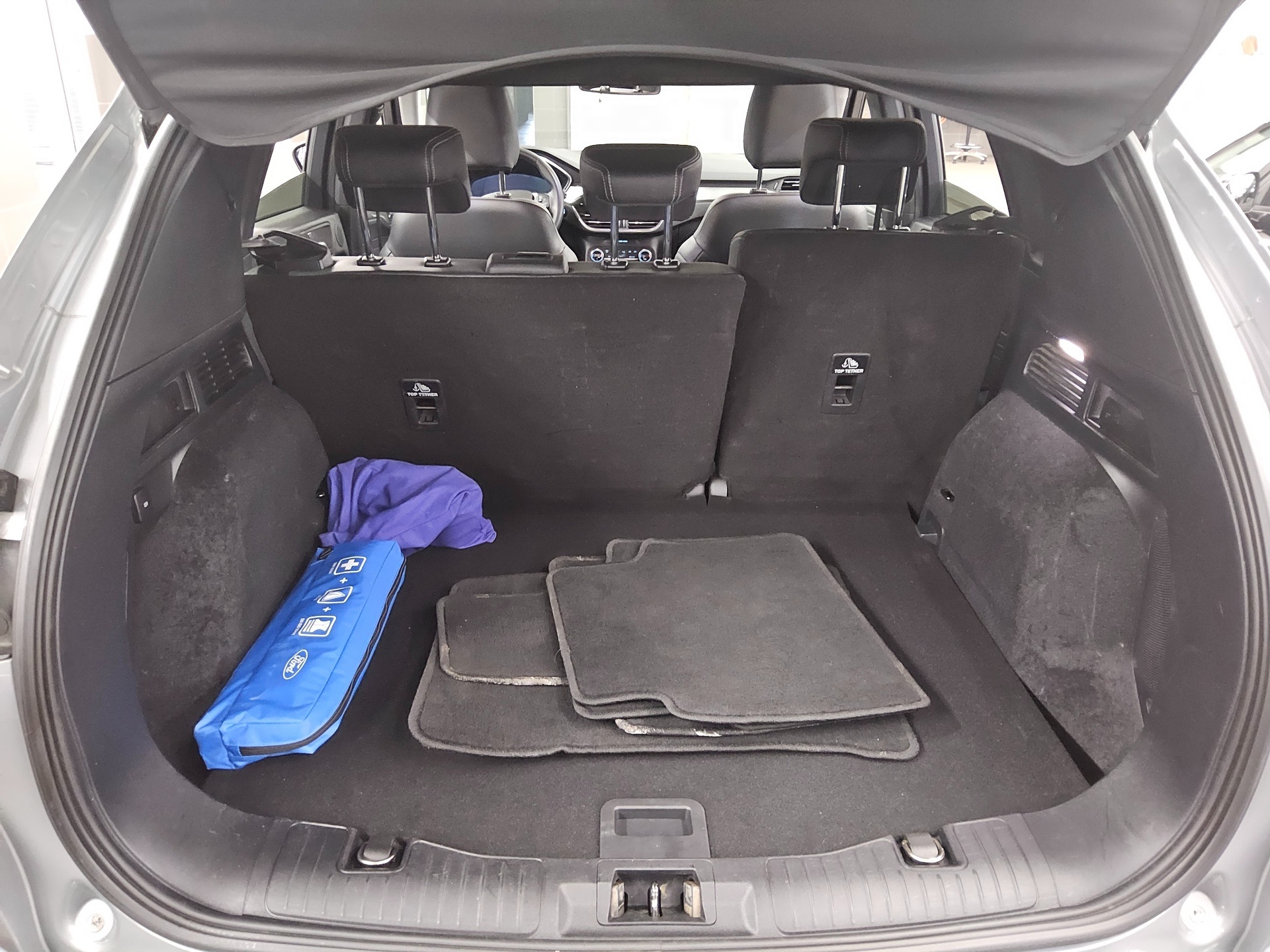 Ford Kuga 1.5 TDCi Titanium X 12