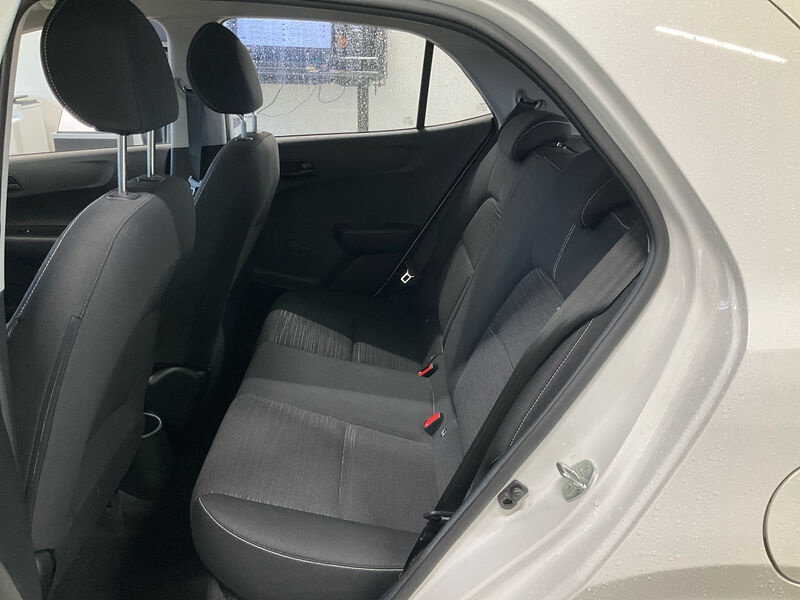 Kia Picanto 1.0 KLIMA RADIO 9