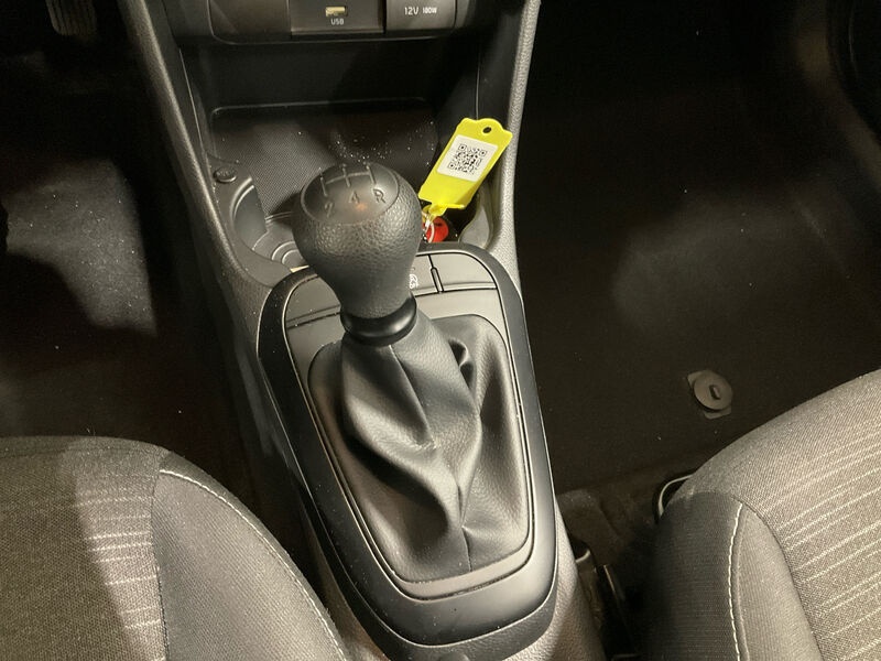 Kia Picanto 1.0 KLIMA RADIO 10
