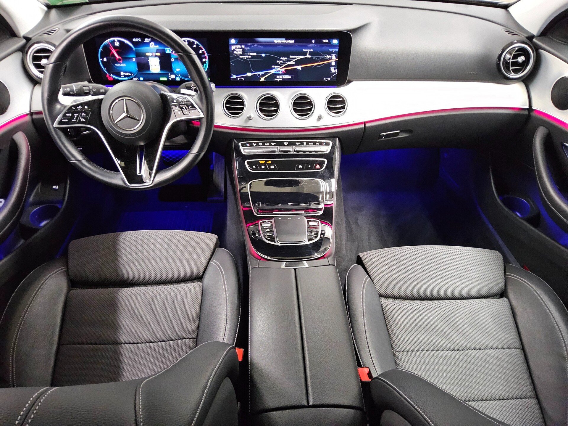 Mercedes-Benz E 300 T de Avantgarde Navi LED Widescr. RFK 5