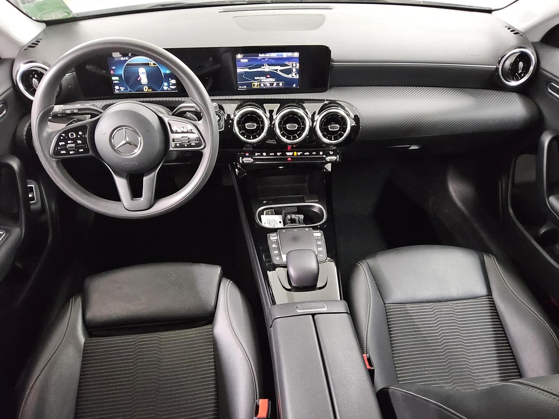 Mercedes-Benz CLA 250 Shooting Brake e T-Leder Navi LED MBUX 5