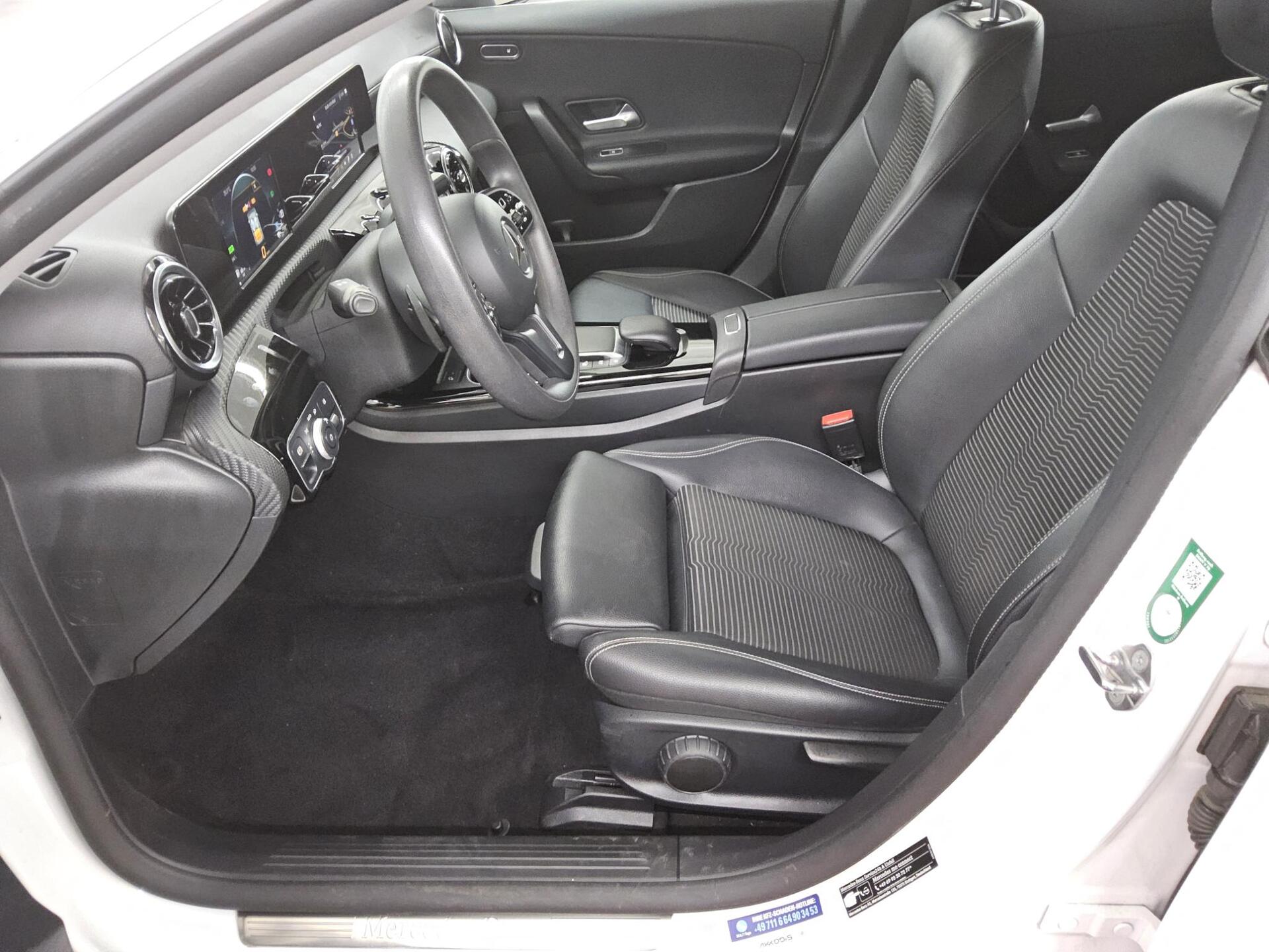 Mercedes-Benz CLA 250 Shooting Brake e T-Leder Navi LED MBUX 9