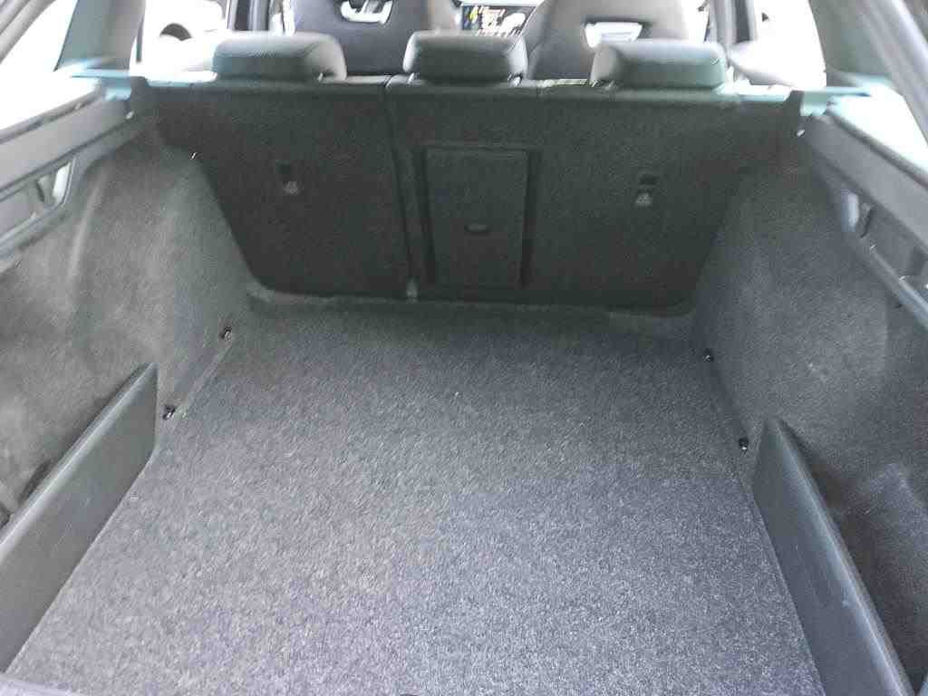Skoda Octavia Kombi 2.0 TDI SportLine Navi vc LED 8