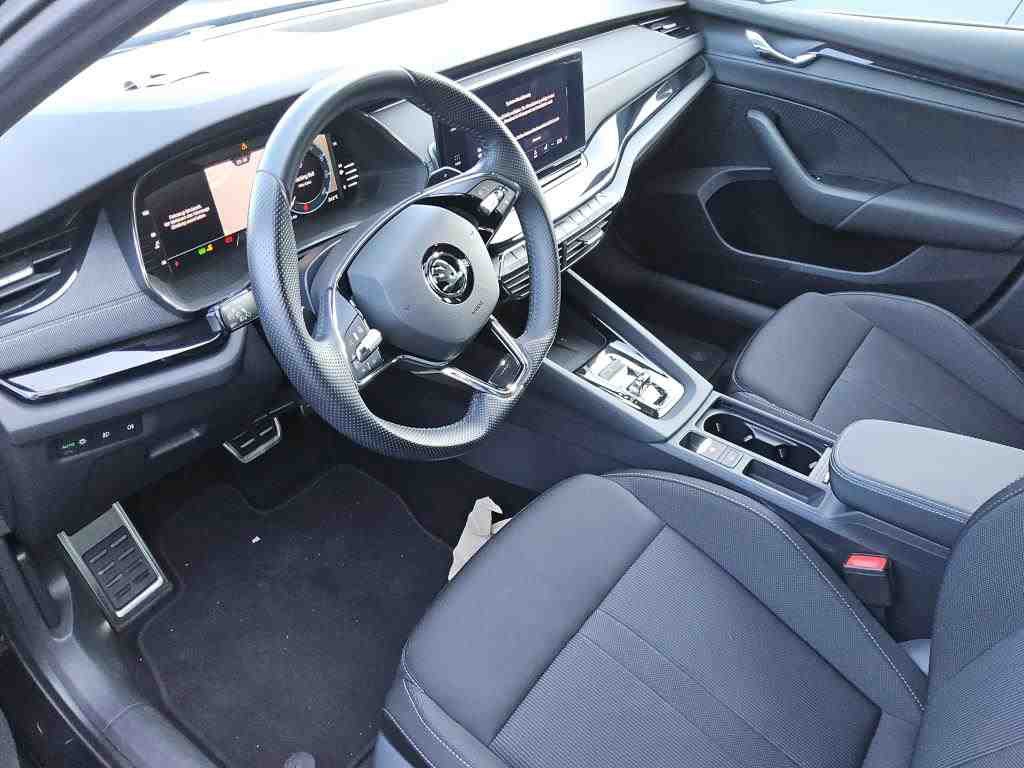 Skoda Octavia Kombi 2.0 TDI SportLine Navi vc LED 5