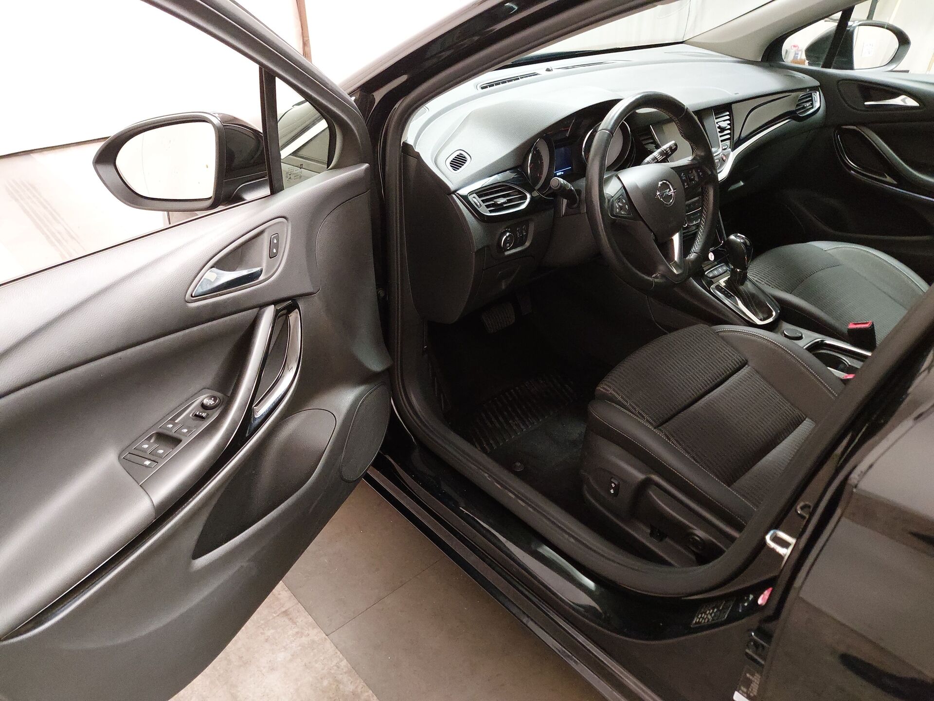Opel Astra ST 1.5 D Elegance T-Leder Navi LED RFK 14