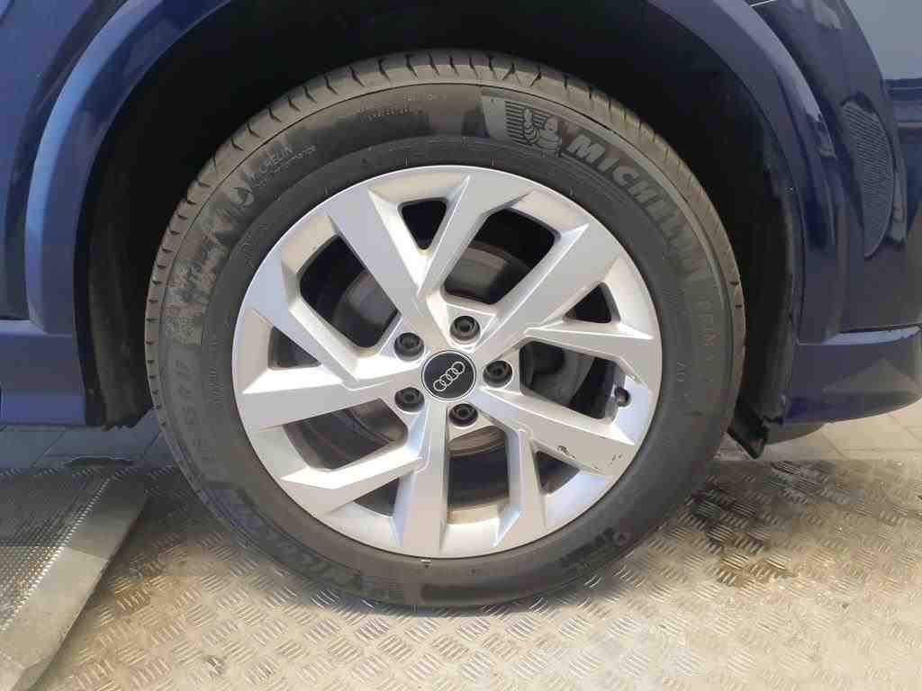 Audi Q2 S-Line LEDER NAVI LED VIRTUAL SOUND 12