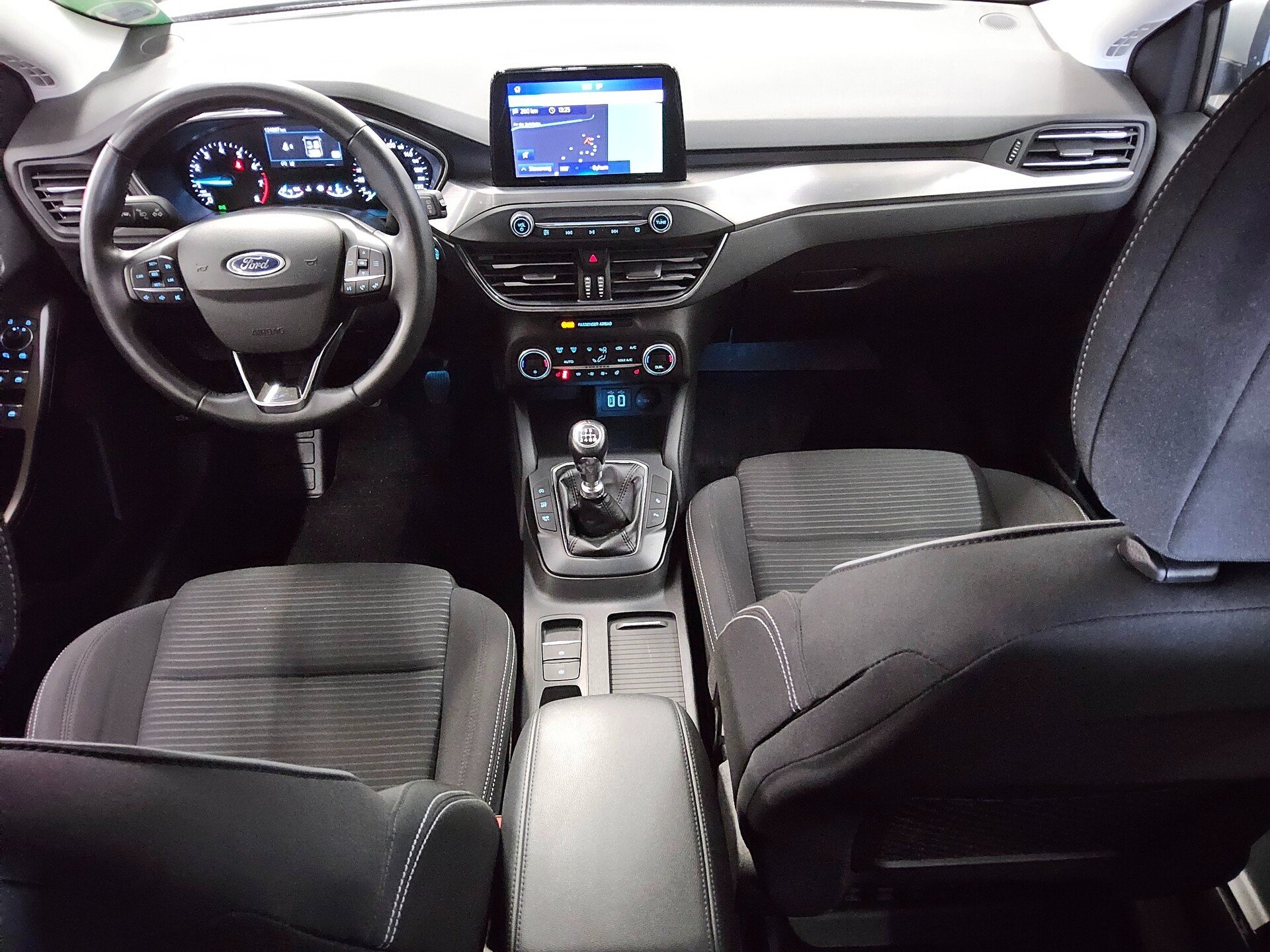 Ford Focus Turnier 1.0 EB Titanium Navi LED RFK 5