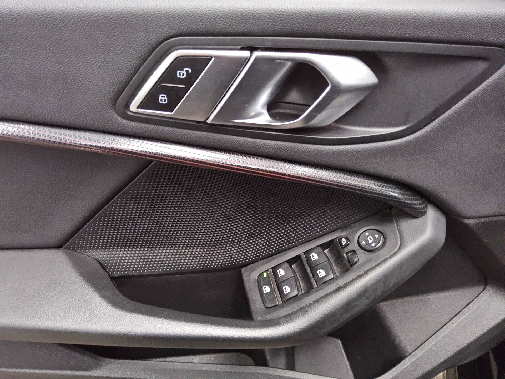 BMW 218i Gran Coupé M-Sport Leder Navi LED Pano HiFi 10