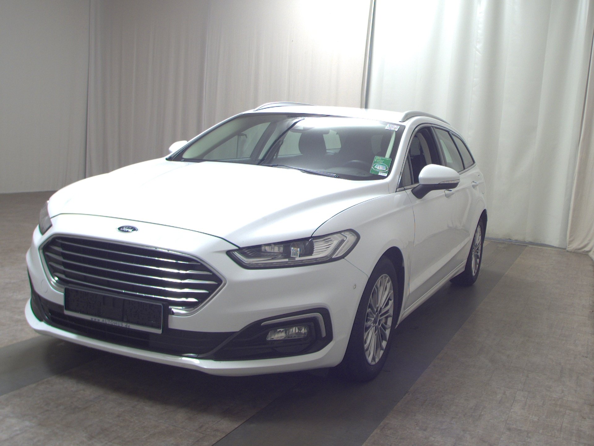 Ford Mondeo Turnier 2.0 EB Titanium Navi LED RfK Shz 2