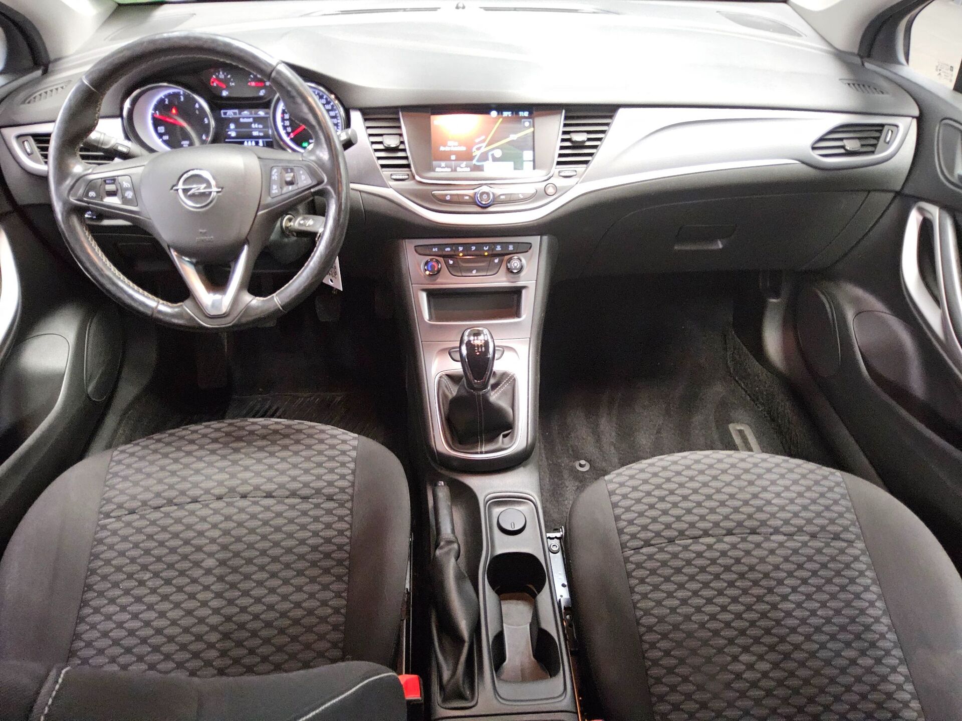 Opel Astra ST 1.5 D Business Ed. Navi LED AHK PDC Shz 5
