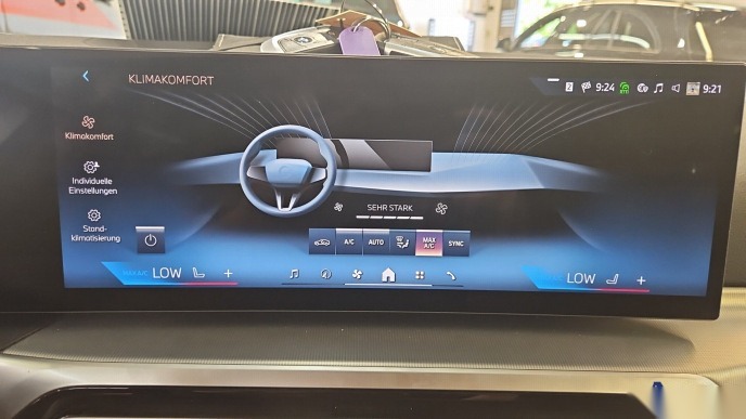BMW i4 Navi LED Shz HiFi Leder 11