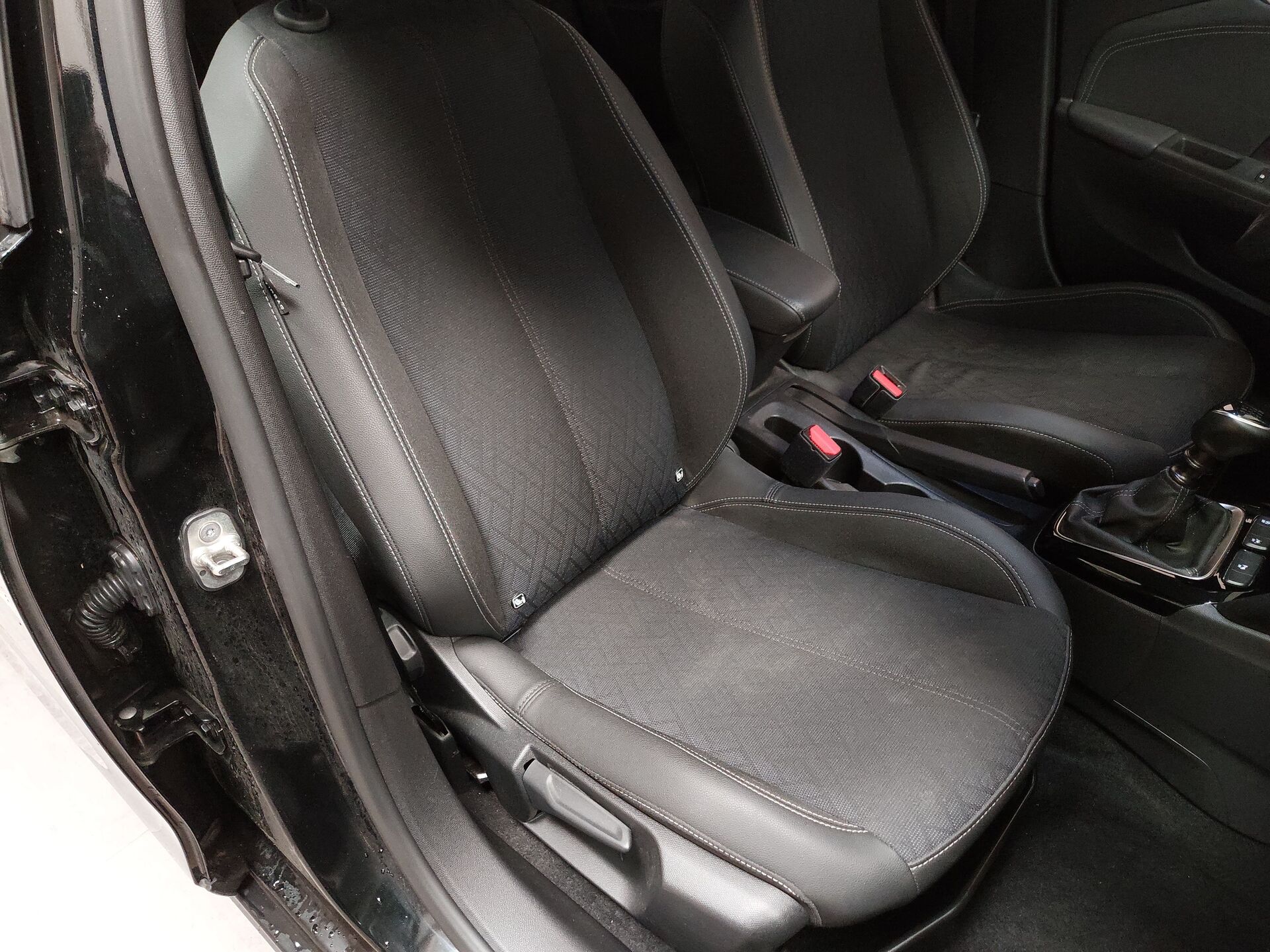 Opel Corsa 1.2 Elegance LED SHZ 15