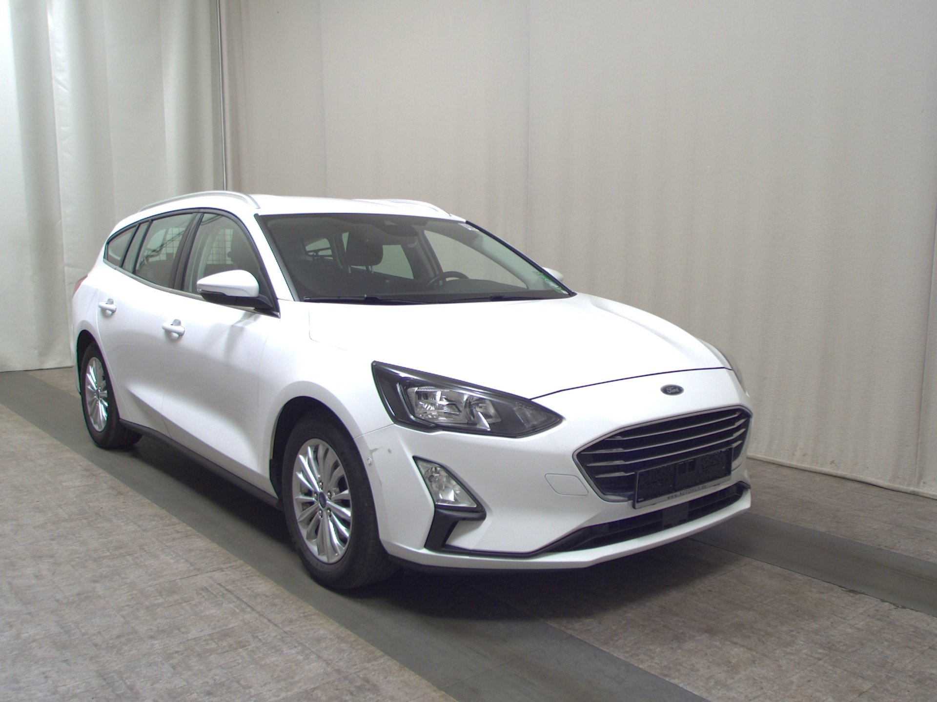 Ford Focus Turnier 1.5 EB Titanium Navi RFK Shz 3