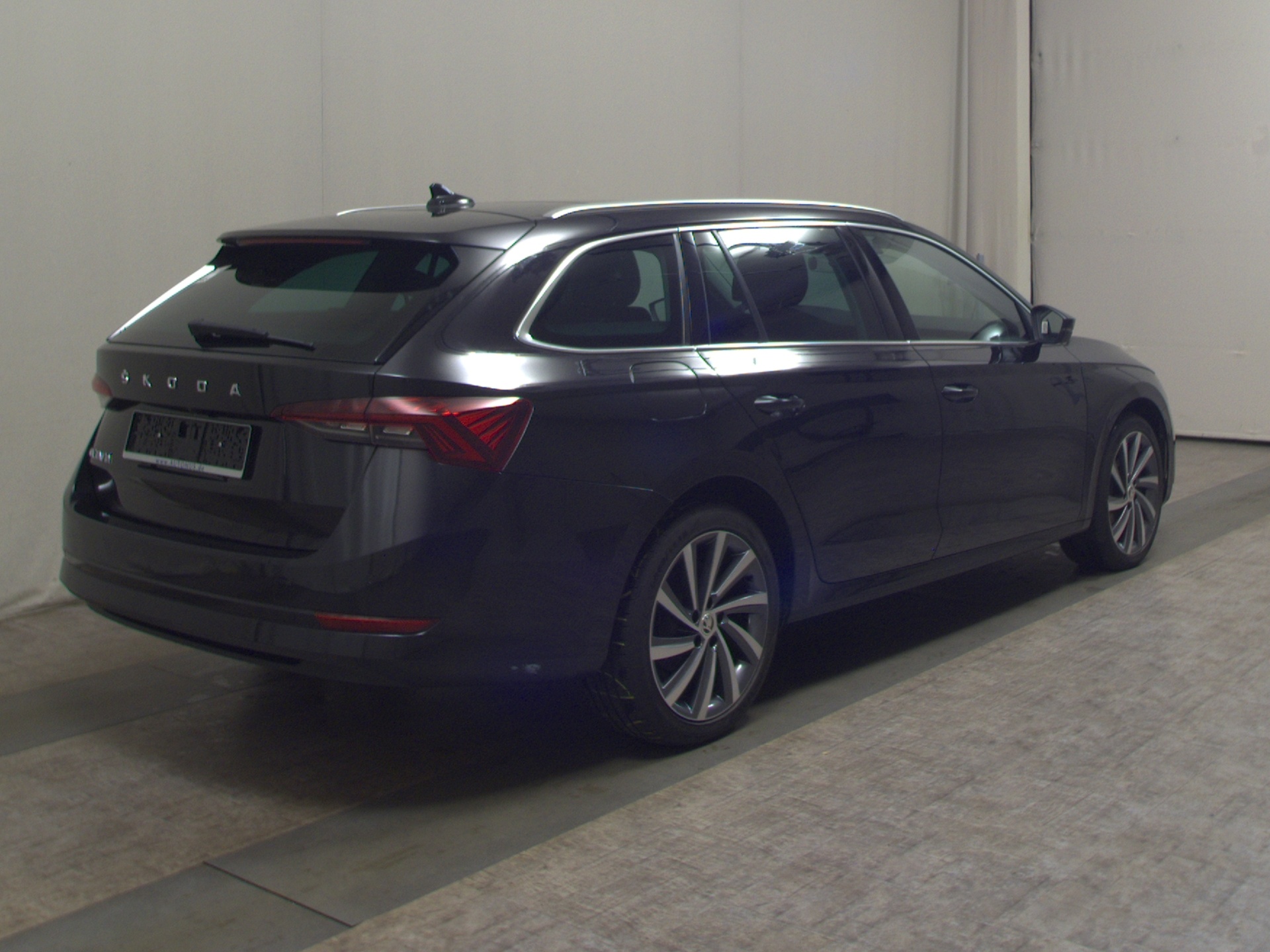 Skoda Octavia Kombi 2.0 TDI Style Navi LED vc Pano HuD 4