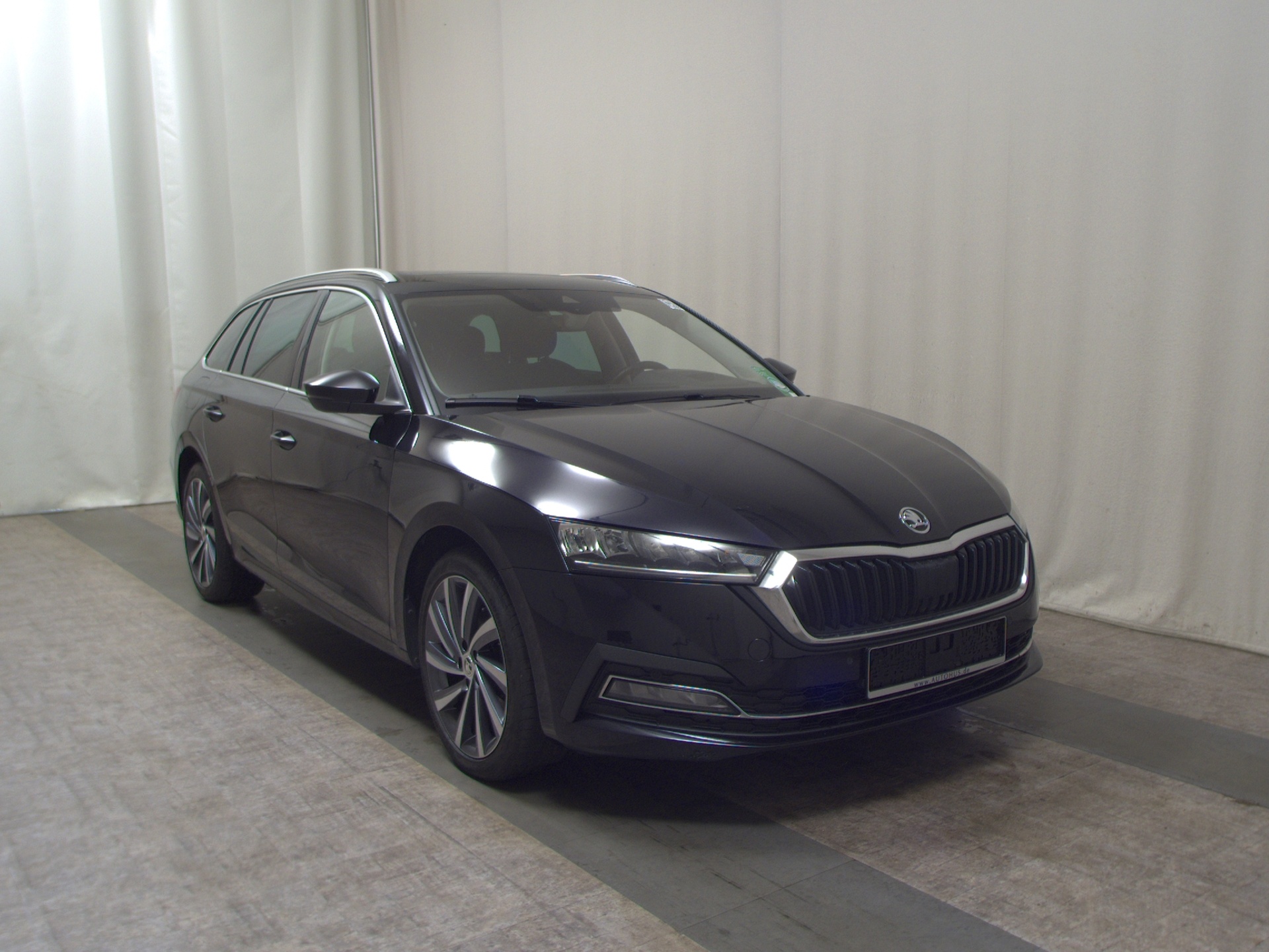 Skoda Octavia Kombi 2.0 TDI Style Navi LED vc Pano HuD 3