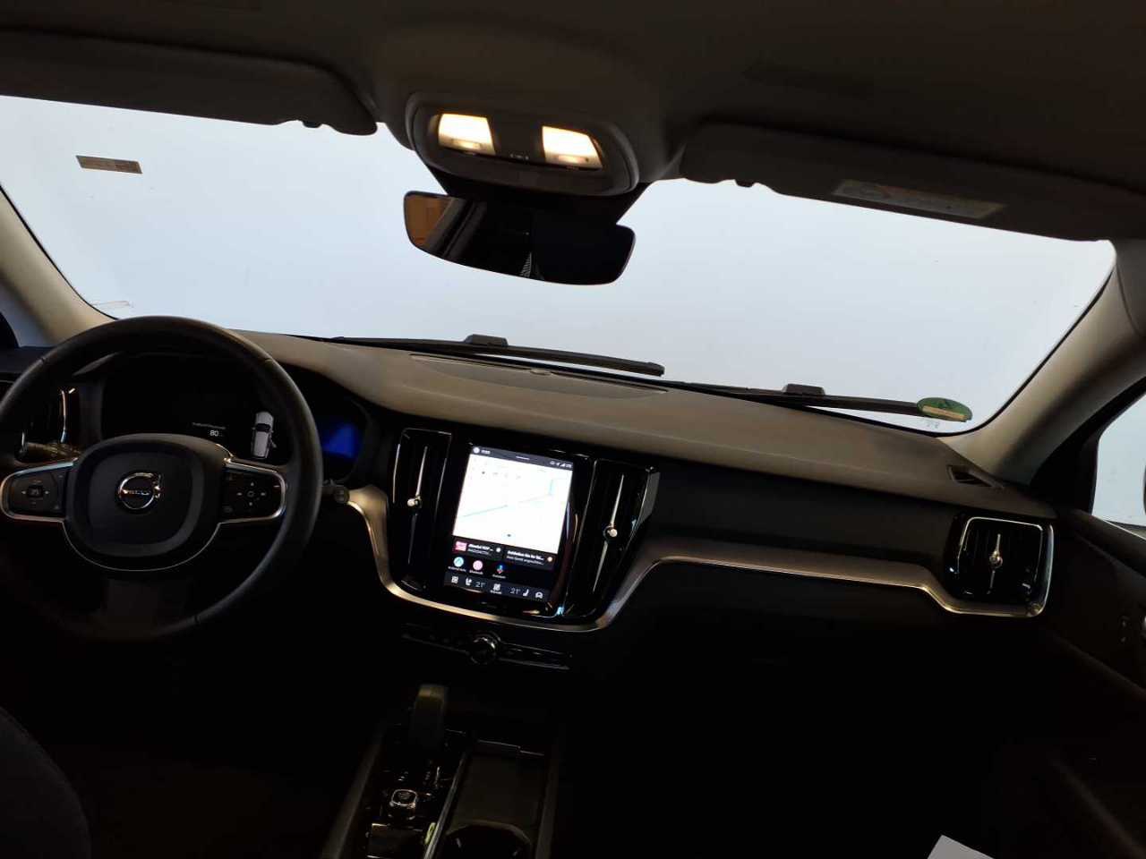 Volvo V60 2.0  NAVI LED 4xSHZ MEMORY el.Heck 6