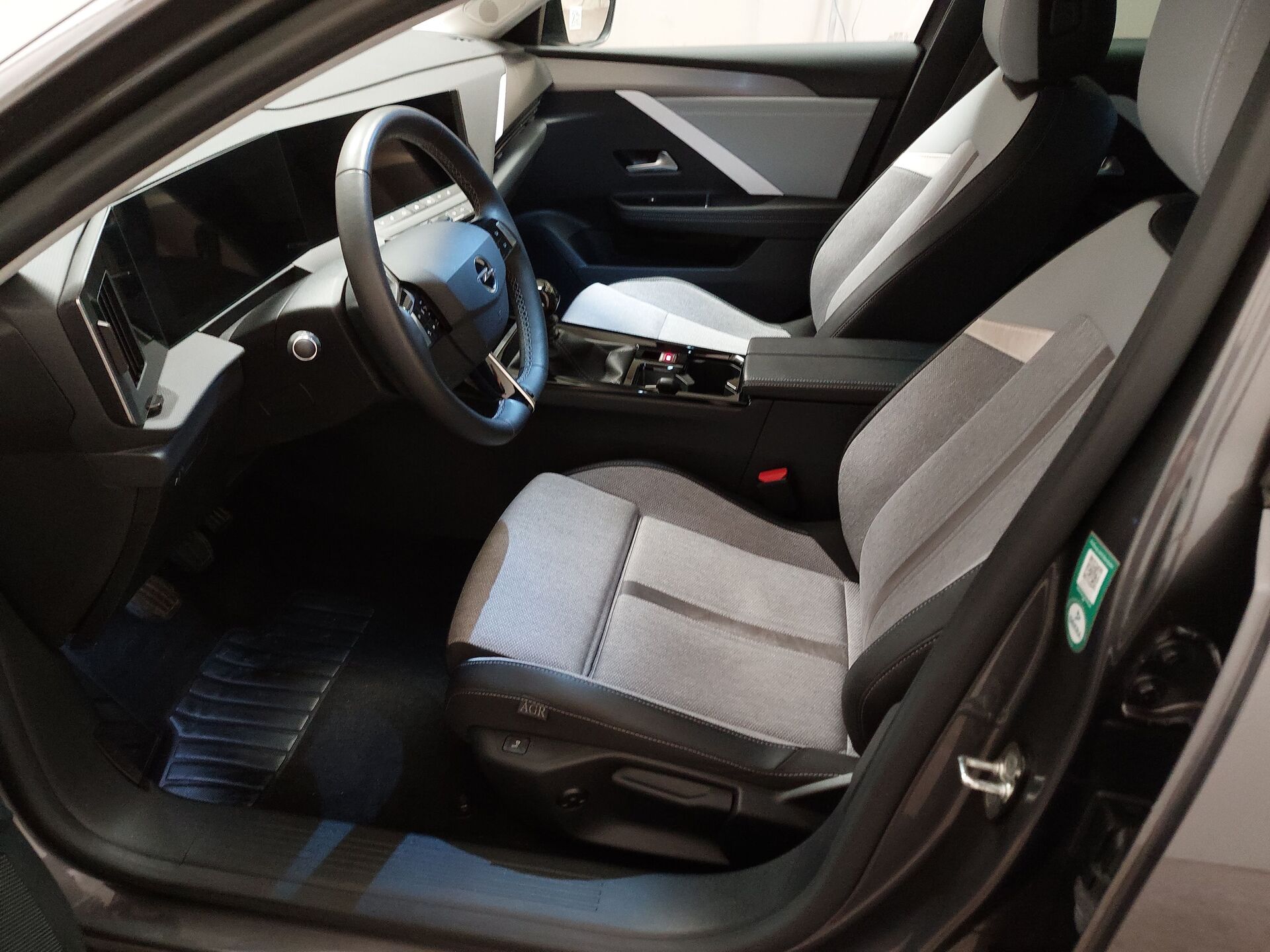 Opel Astra ST 1.5 D Elegance Navi LED Shz RFK 12