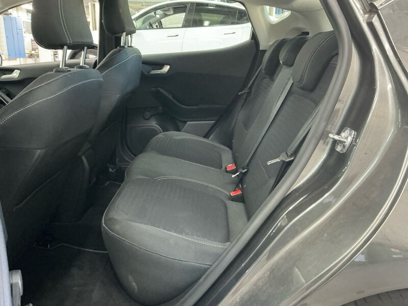 Ford Fiesta 1.0 EB LED SHZ 7