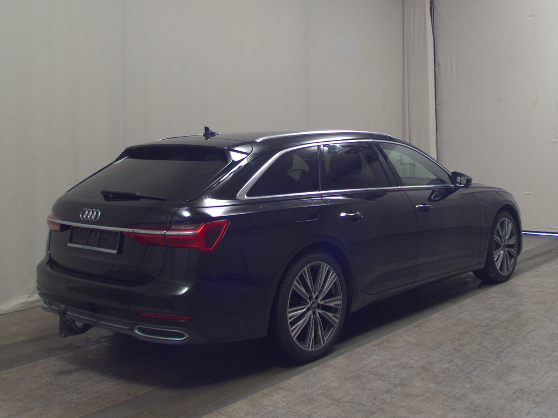 Audi A6 Avant 35 TDI design Leder Navi LED vc RfK ACC 4