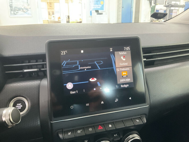 Renault Clio 1.3 TCe NAVI KLIMAAUT LED SHZ PDC 8