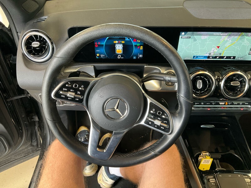 Mercedes-Benz GLB 200 d Progressive Navi LED MBUX 6