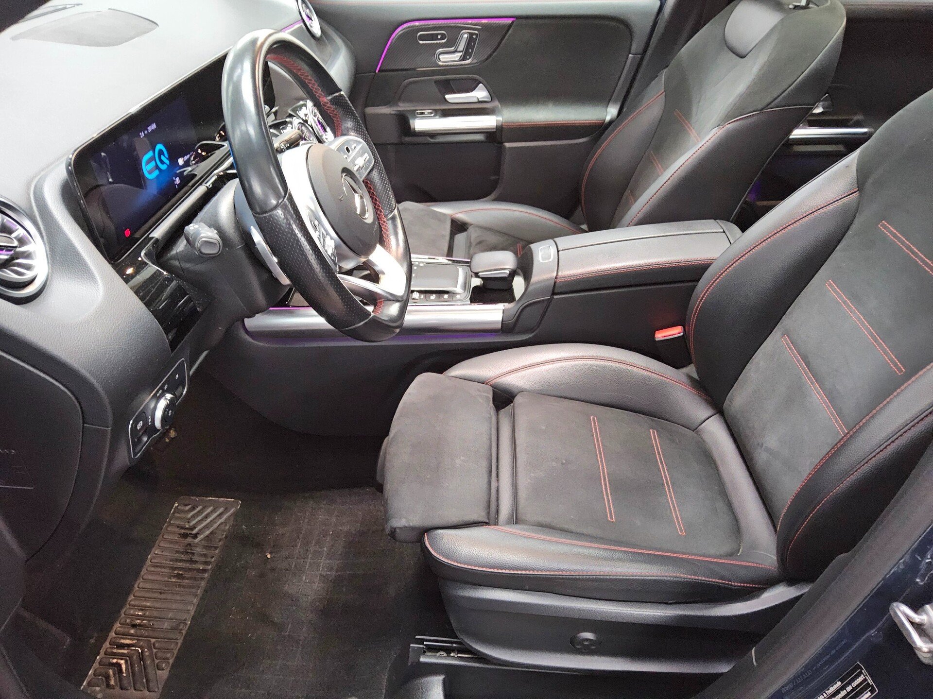 Mercedes-Benz GLA 250 e AMG-Line Navi MB-LED Pano RfK AHK Shz 9