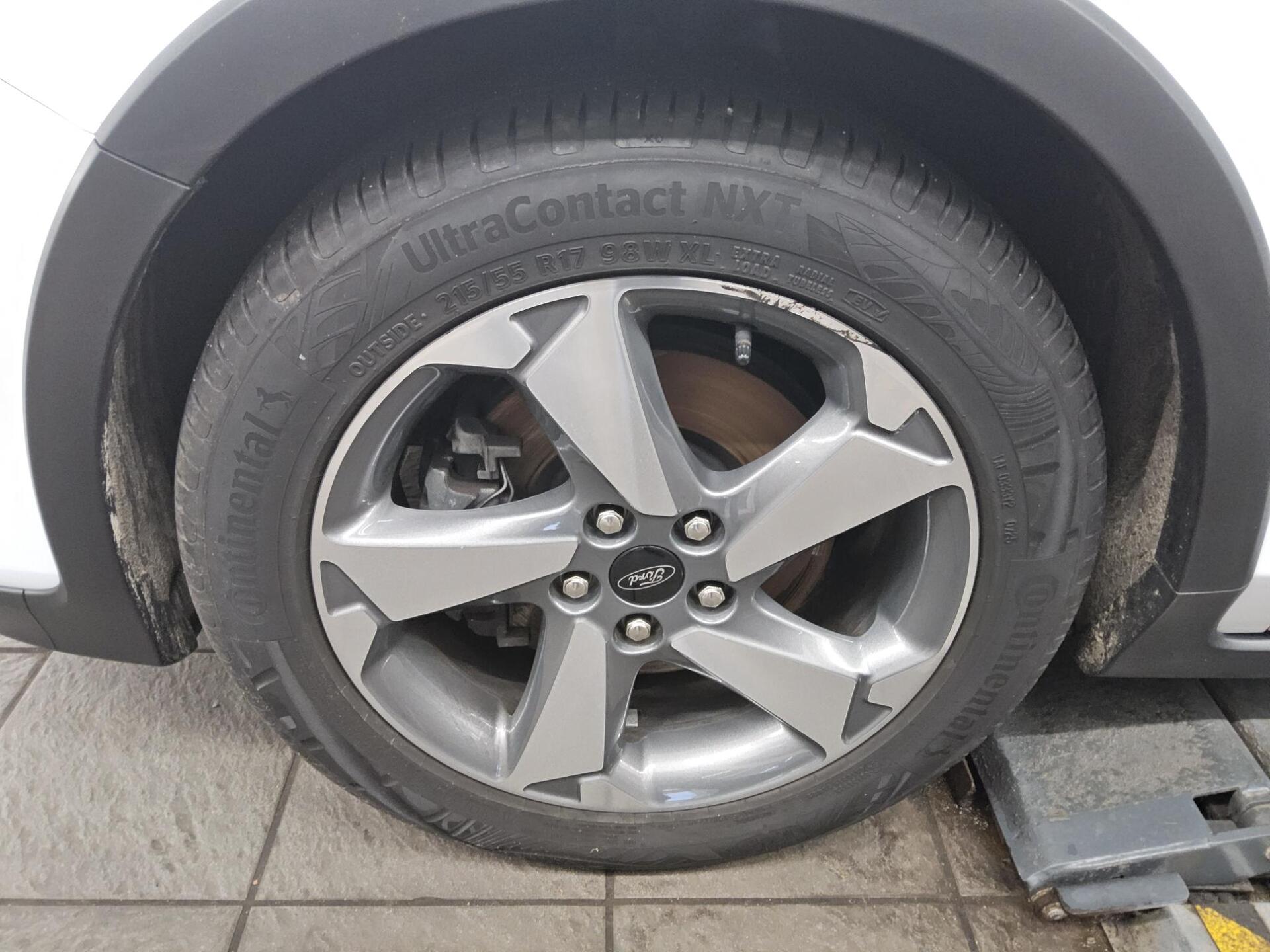 Ford Focus Turnier 1.5 EB Active X -Getriebeschaden- 11