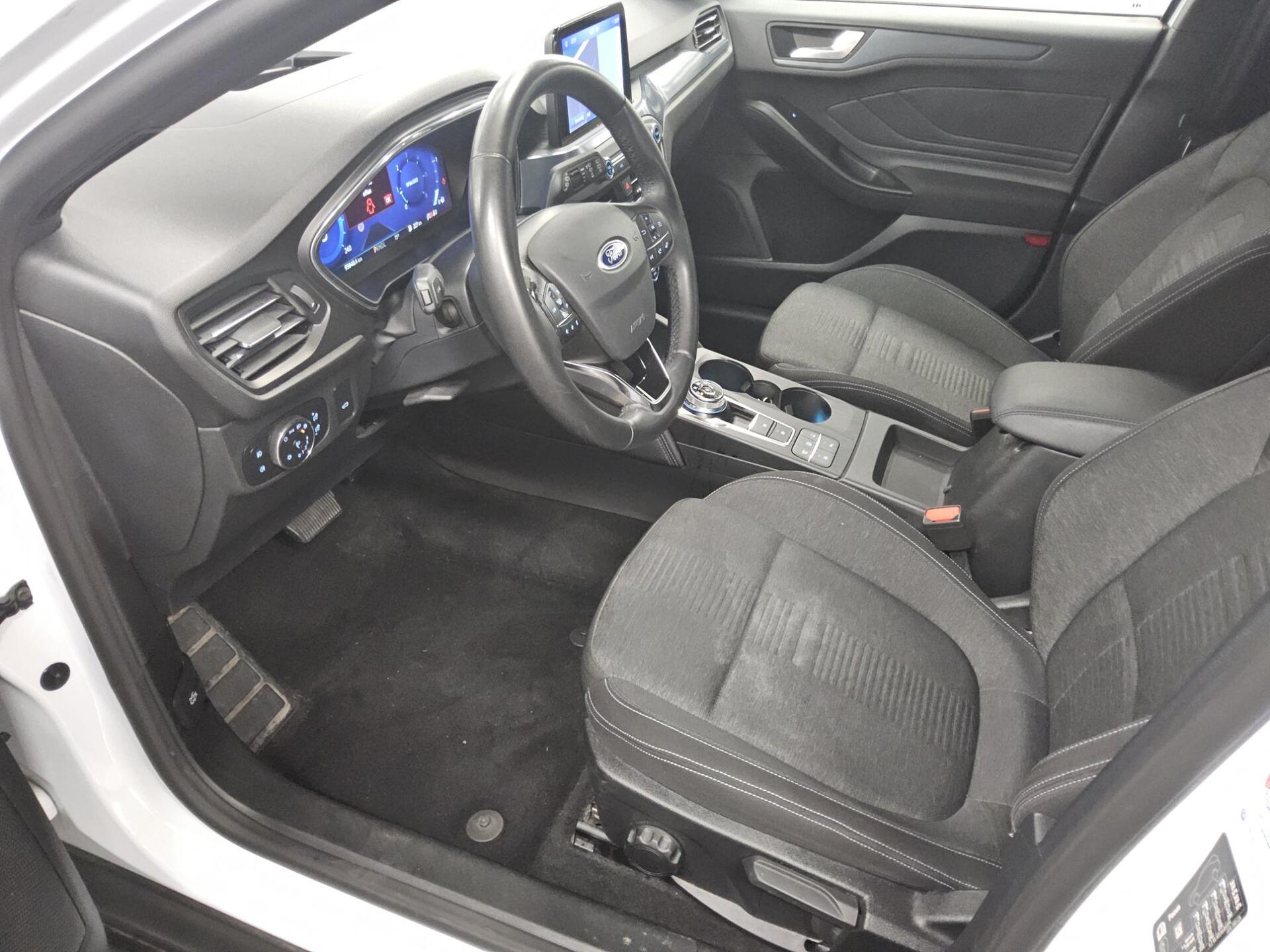 Ford Focus Turnier 1.5 EB Active X -Getriebeschaden- 8