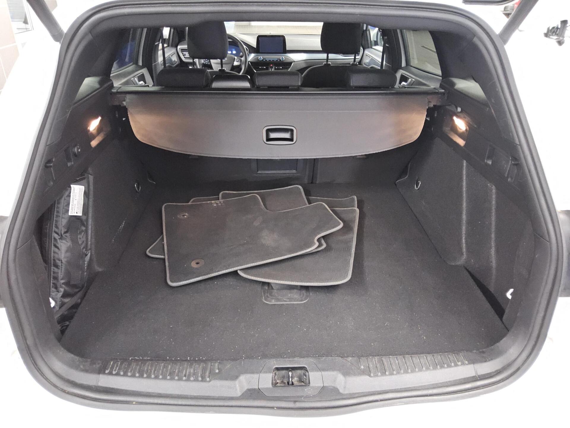 Ford Focus Turnier 1.5 EB Active X -Getriebeschaden- 12