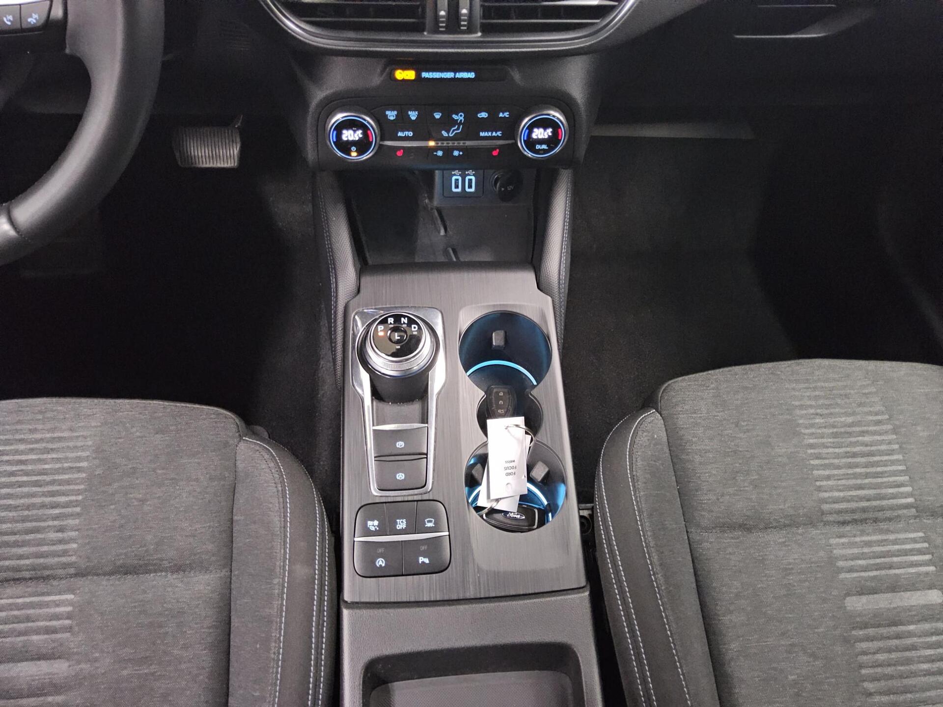 Ford Focus Turnier 1.5 EB Active X -Getriebeschaden- 6
