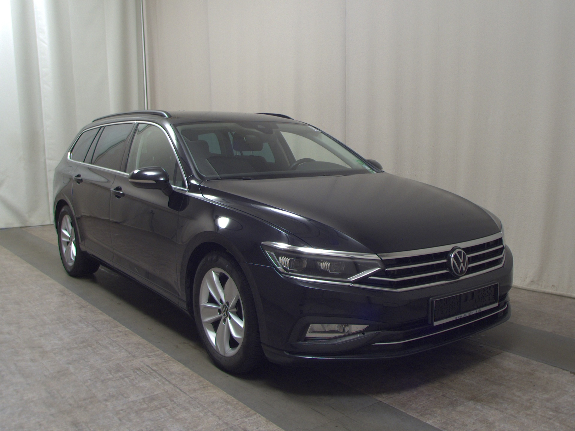 Volkswagen Passat Variant 2.0 TDI Business Navi IQ.Light RFK 3