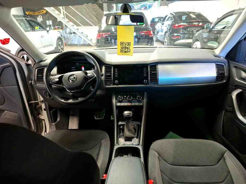 Skoda Kodiaq 2.0 TDI Ambition Navi LED Shz vc RFK 5