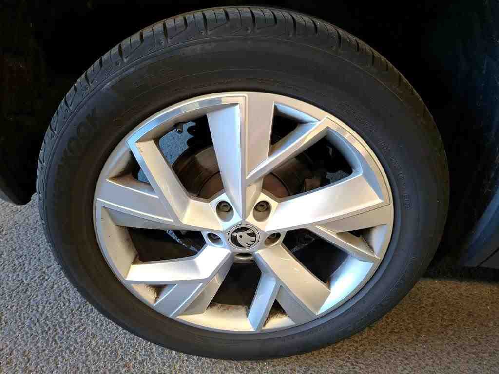 Skoda Kodiaq 2.0 TDI Ambition Navi LED Shz vc RFK 12