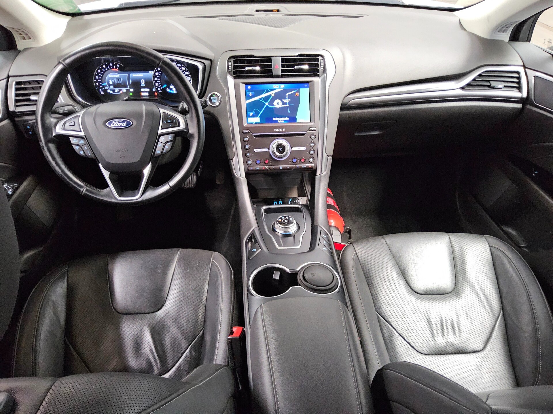 Ford Mondeo Turnier 2.0 EB Titanium Navi LED Leder 5