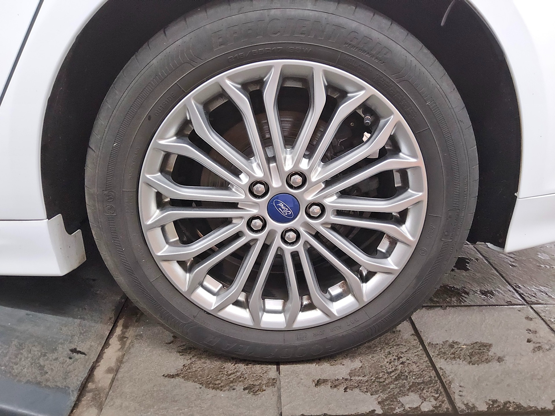 Ford Mondeo Turnier 2.0 EB Titanium Navi LED Leder 10