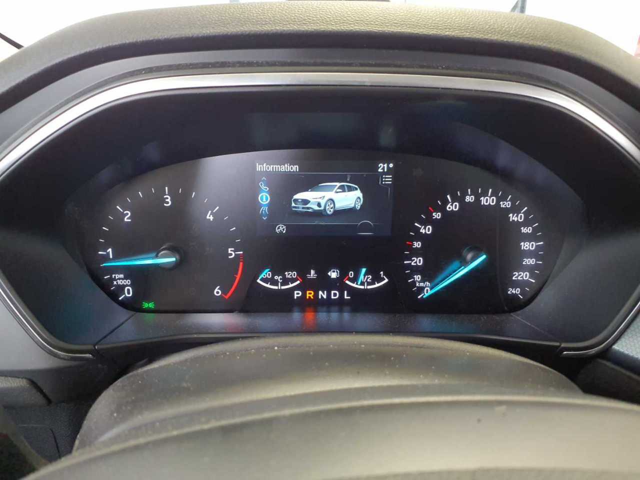 Ford Focus Turnier 1.5 EB Active Navi LED RFK SHZ 8