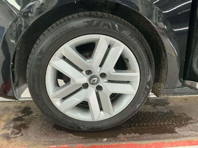 Renault Clio 1.0 12