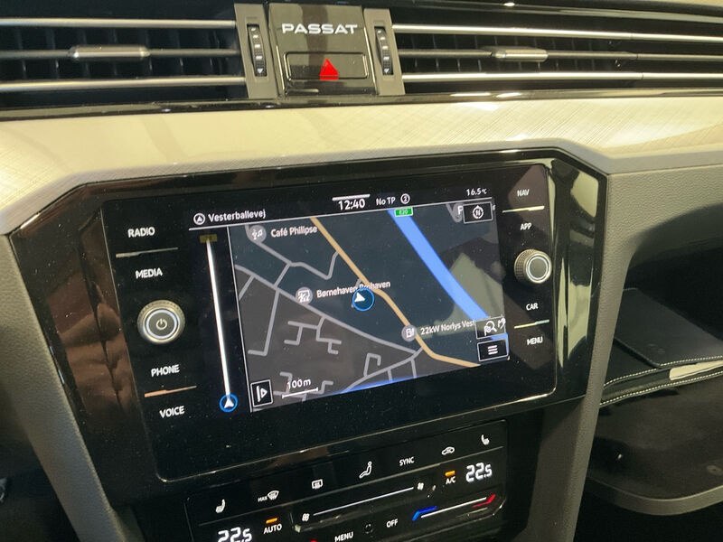 Volkswagen Passat Variant 1.5 TSI NAVI KLIMAAUT LED SHZ PDC 9