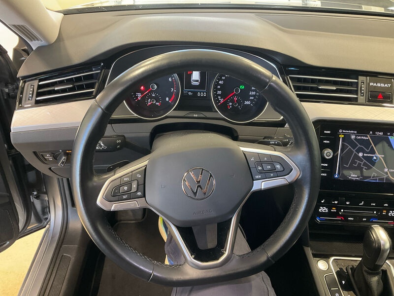 Volkswagen Passat Variant 1.5 TSI NAVI KLIMAAUT LED SHZ PDC 7