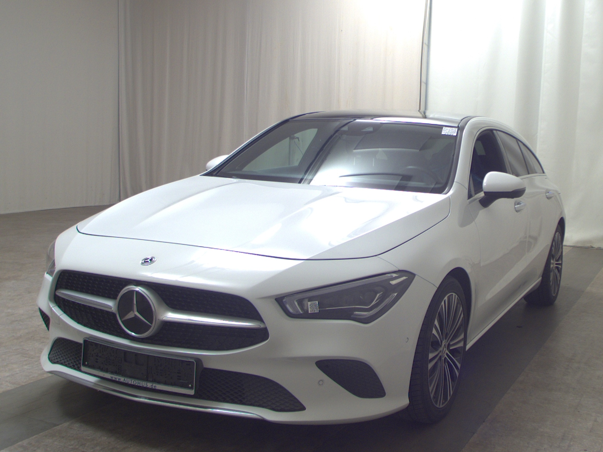 Mercedes-Benz CLA 220 d SB Progressive Navi MB-LED MBUX+ Pano 2