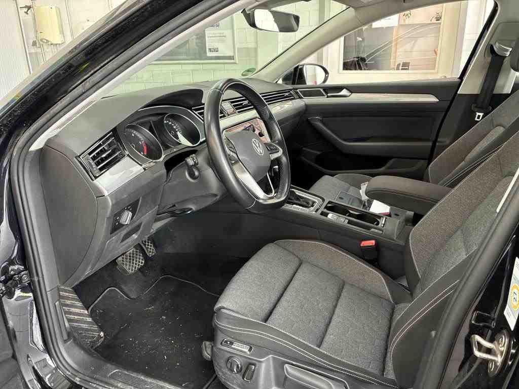 Volkswagen Passat Variant 2.0 TDI Business NAVI SHZ RFK LED ACC 6