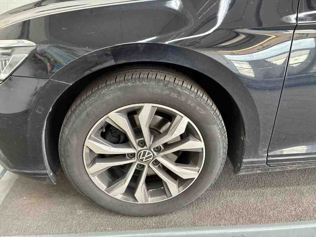 Volkswagen Passat Variant 2.0 TDI Business NAVI SHZ RFK LED ACC 12