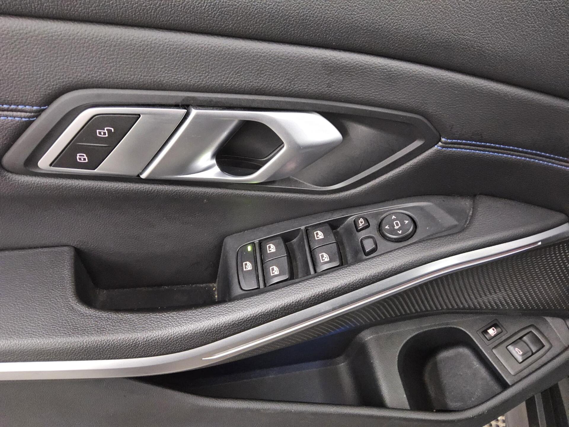 BMW 330e Touring M-Sport Navi LED LC-Pro HiFi 10