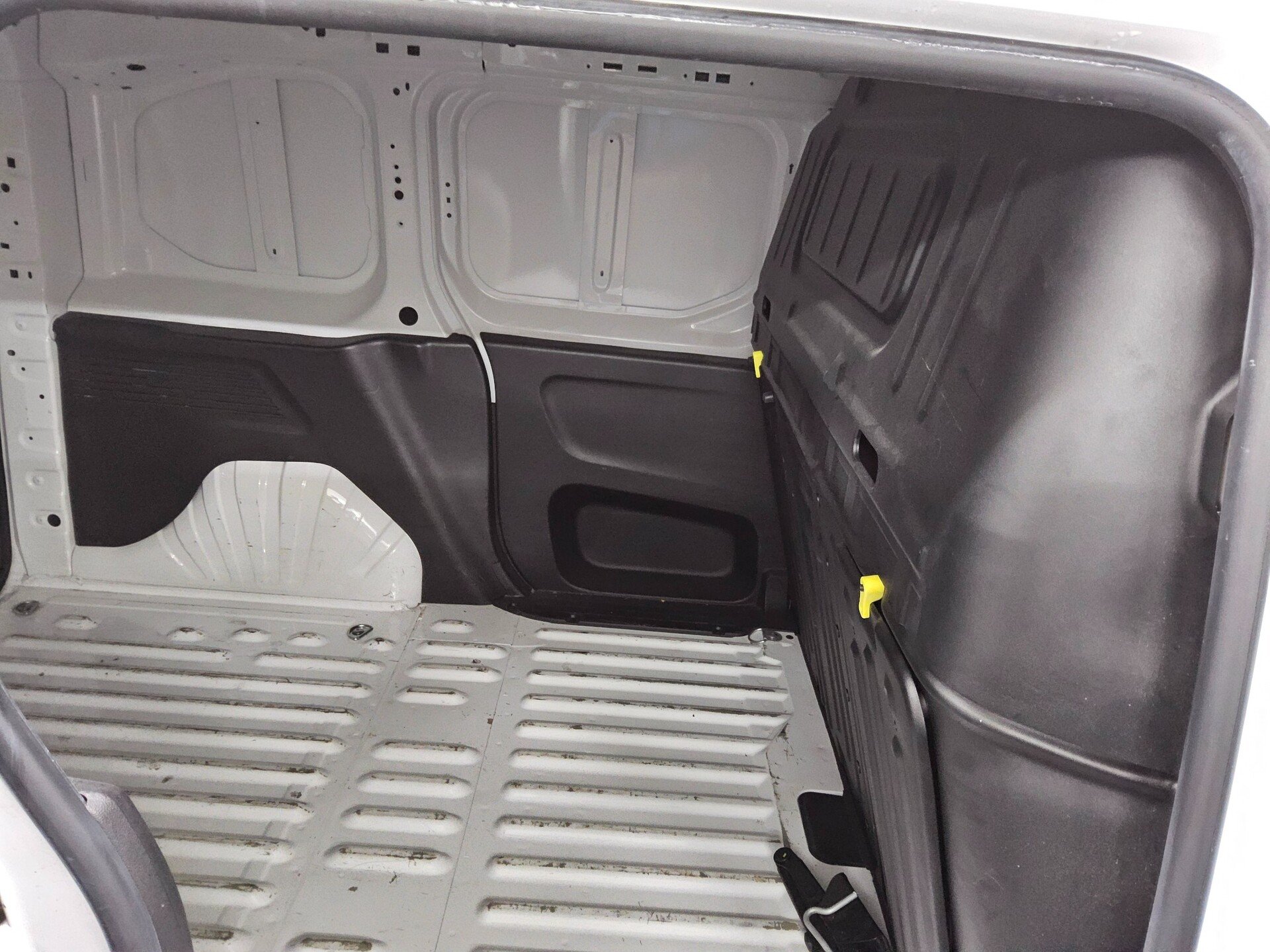 Citroën Berlingo 1.5 BlueHDI L1H1 3-Sitzer Navi Klima BT 12