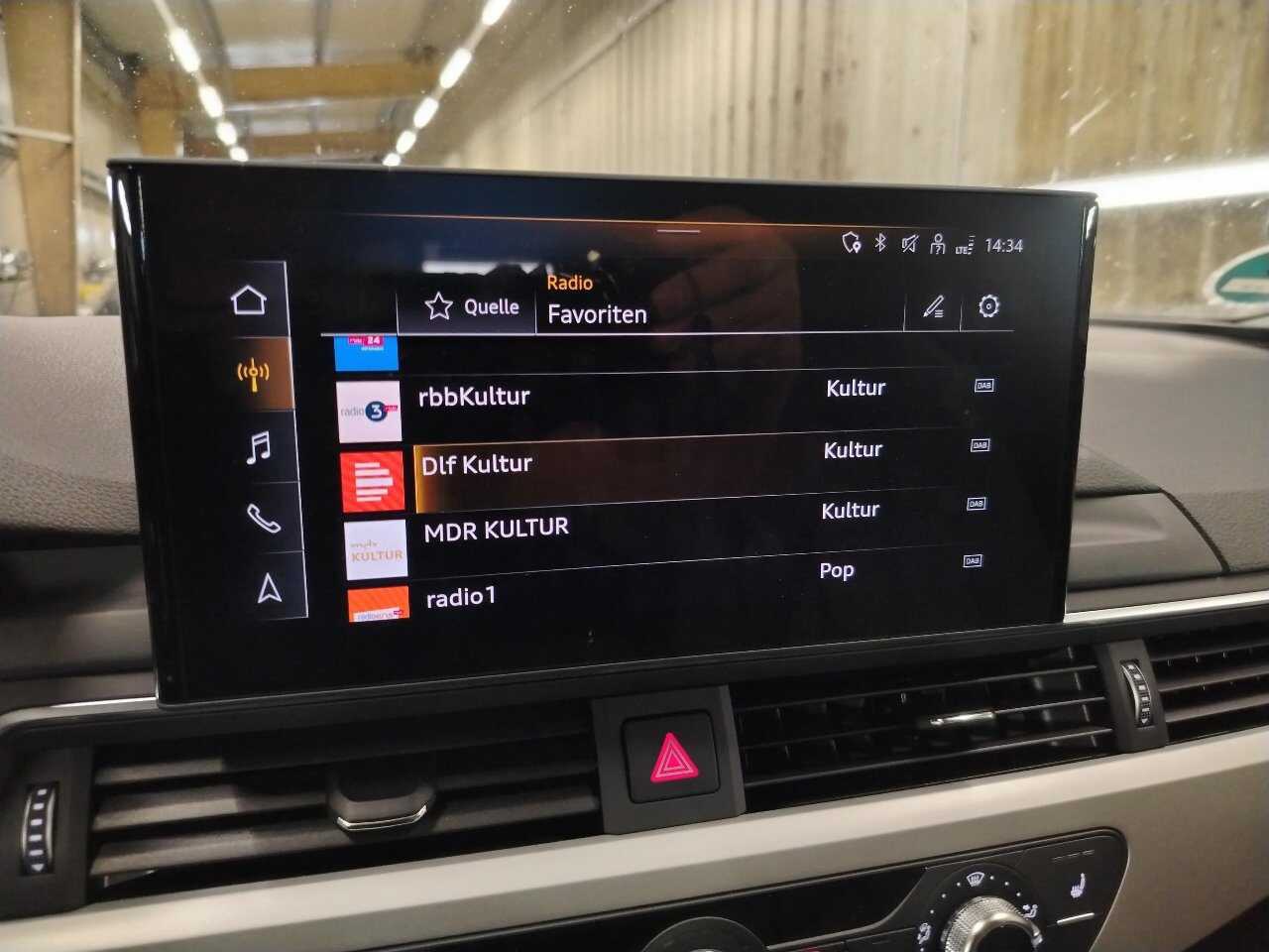 Audi A4 Avant 40 TDI RFK AHK 8