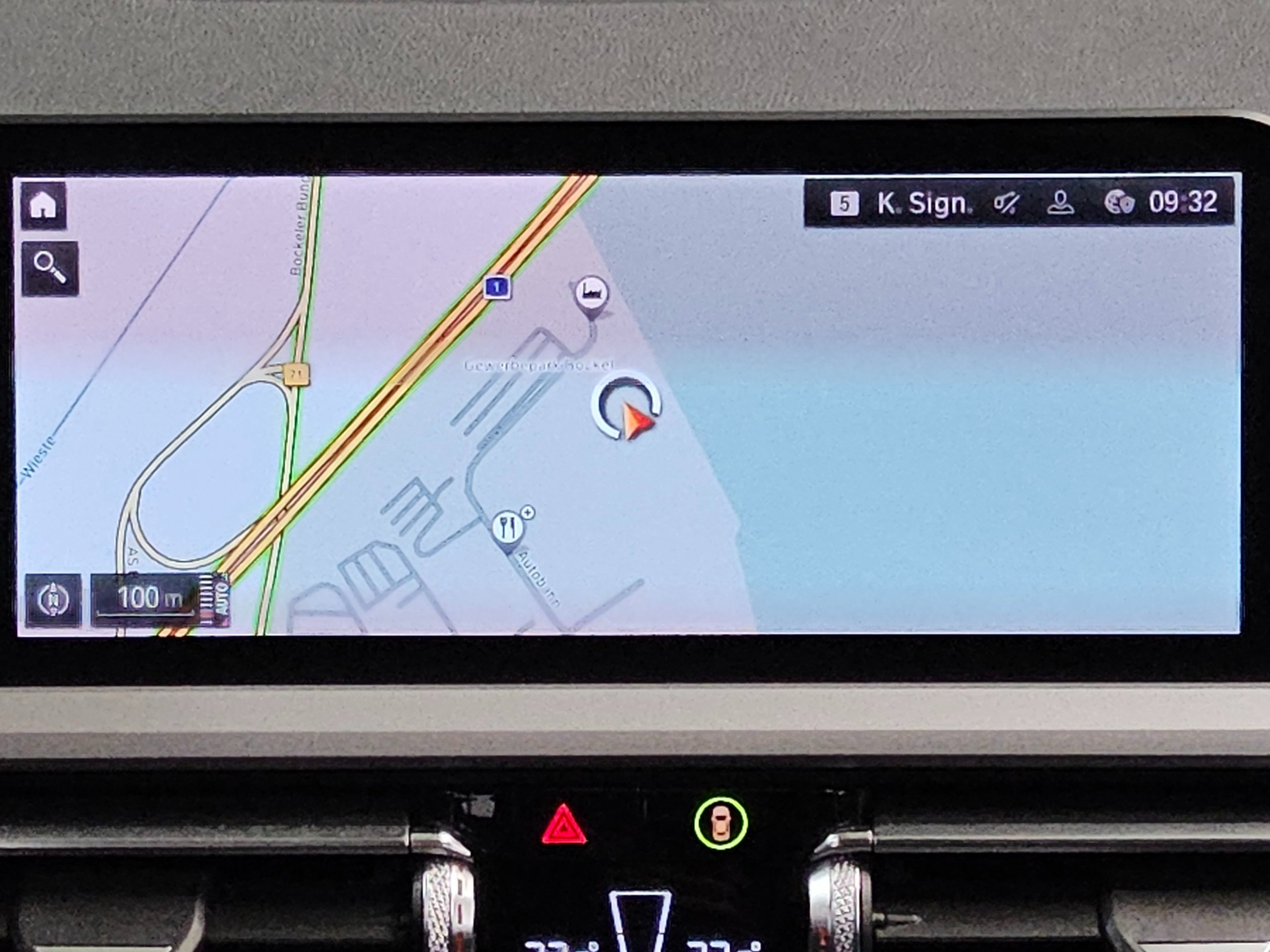 BMW 320dA Touring xDr Navi LED Pano HuD HiFi T-Leder 7
