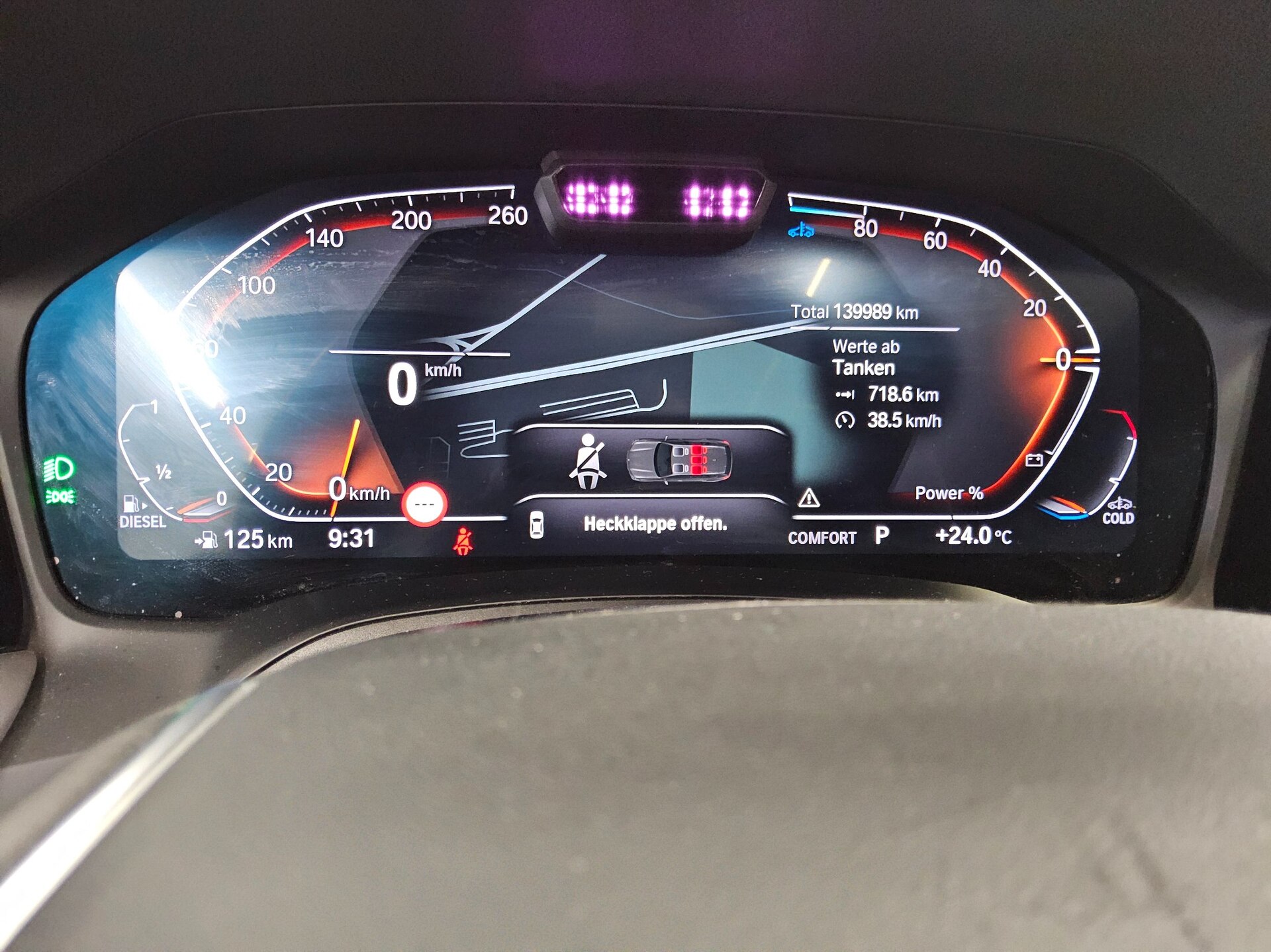 BMW 320dA Touring xDr Navi LED Pano HuD HiFi T-Leder 8