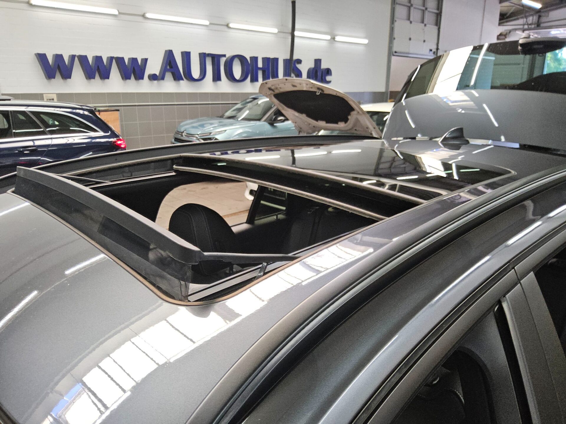 BMW 320dA Touring xDr Navi LED Pano HuD HiFi T-Leder 11