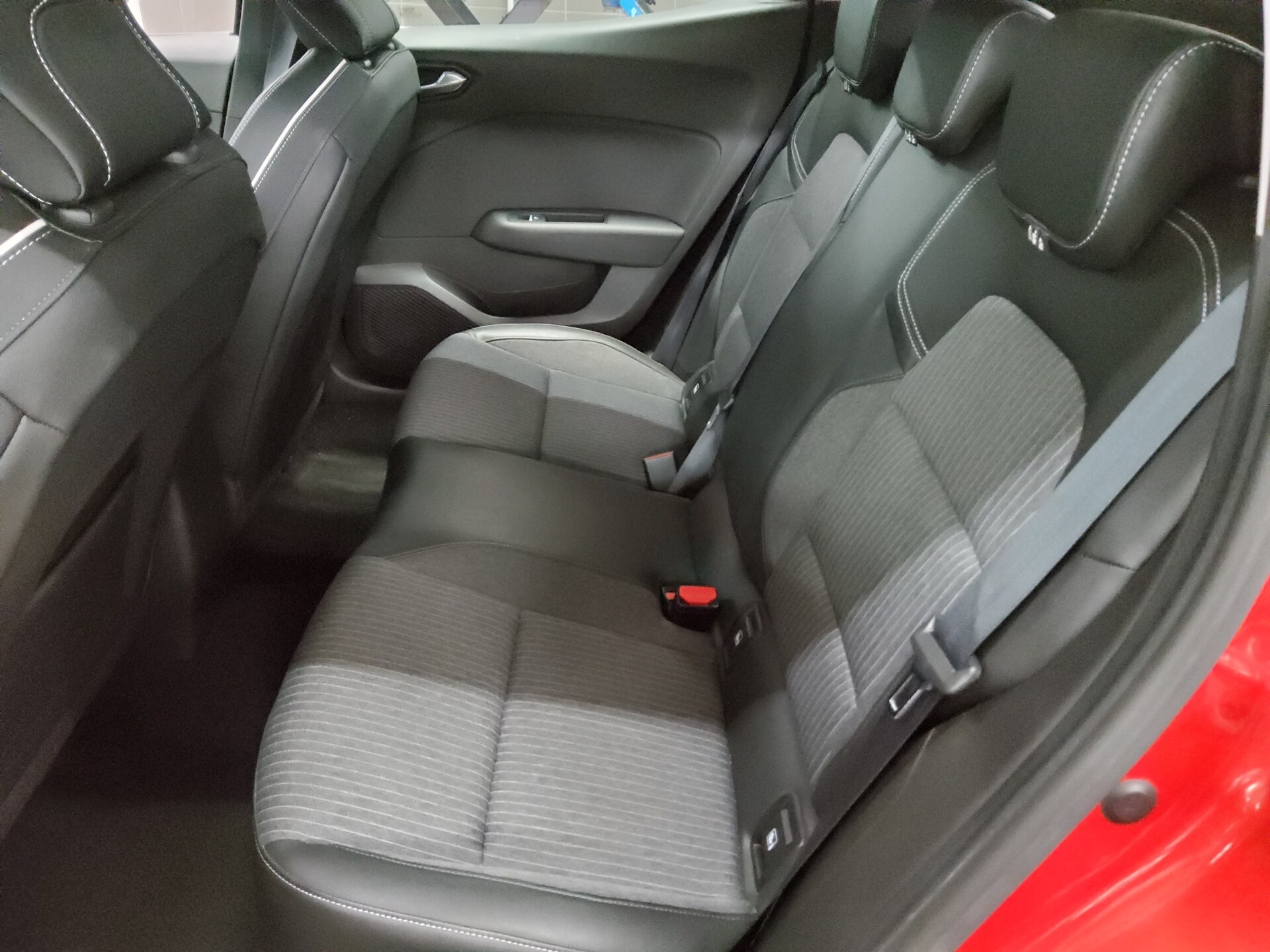 Renault Clio 1.3 TCe Intens Navi LED RFK PDC Shz 12